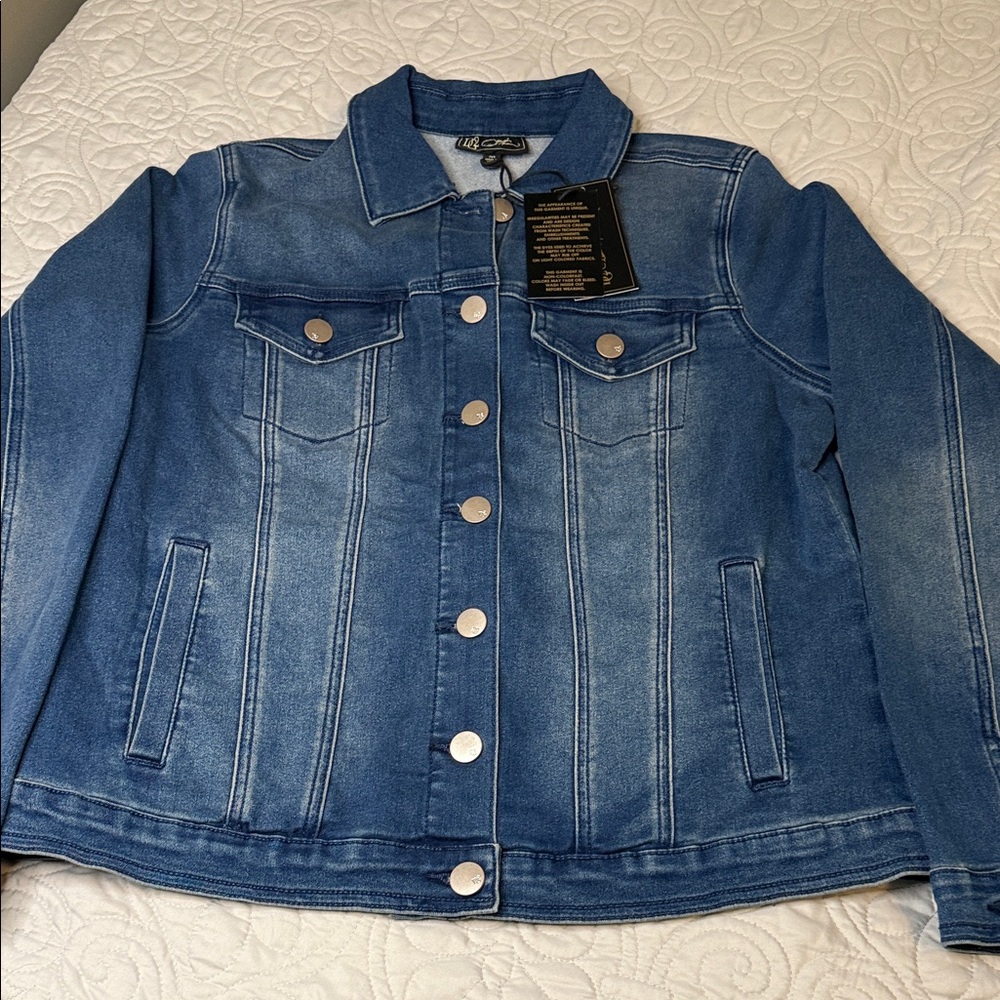 NWT Diane Gilman Blue Denim Jacket with stretch. - Picture 7 of 11
